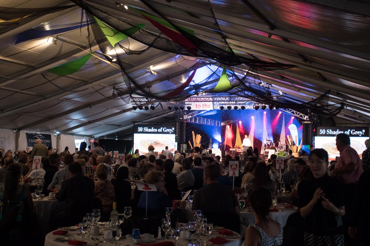 jmweb's tweet image. Oysters, Lt Governor, Performance &amp;amp; What a rig @ PEI Shellfish Fest! #shellfish20th  #pei