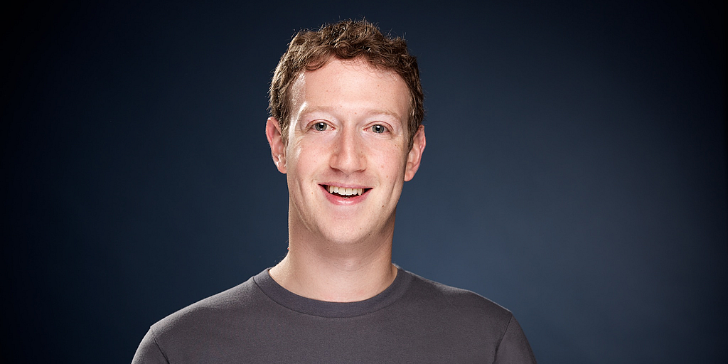 EntrepreneurQ's tweet photo. In a world that changing quickly, the only strategy that is guaranteed to fail is not taking risks — Mark Zuckerberg http://t.co/bM6UD58Omm
