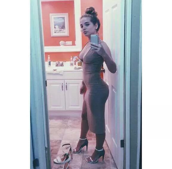 YOUR WCW, SHE ALL IN MY PHONE. SHE LET A REAL NIGGA BALL. 😘