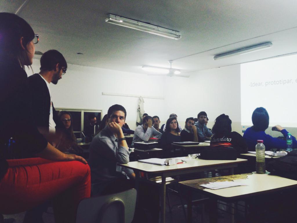 somosDP's tweet photo. Los chicos de ikitoi haciendo patria en DP. Idear, prototipar, evaluar. #dputn #ikitoi http://t.co/5bDhayUcAD