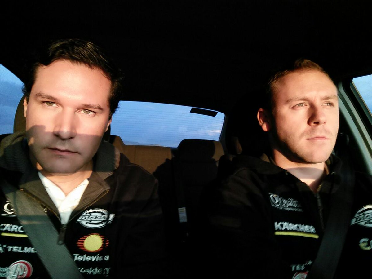armandozapata's tweet photo. De camino al #RallyPatrio Morelia, el sol nos regaló una luz increíble. #NameRacing http://t.co/26Qr8DdAx2