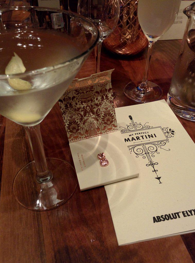 Kandolight's tweet photo. What a fun night at Sur!
#elyxmartini @absolutelyx #dallasnightout #dfw #pineapple http://t.co/lbtkDbsUk8