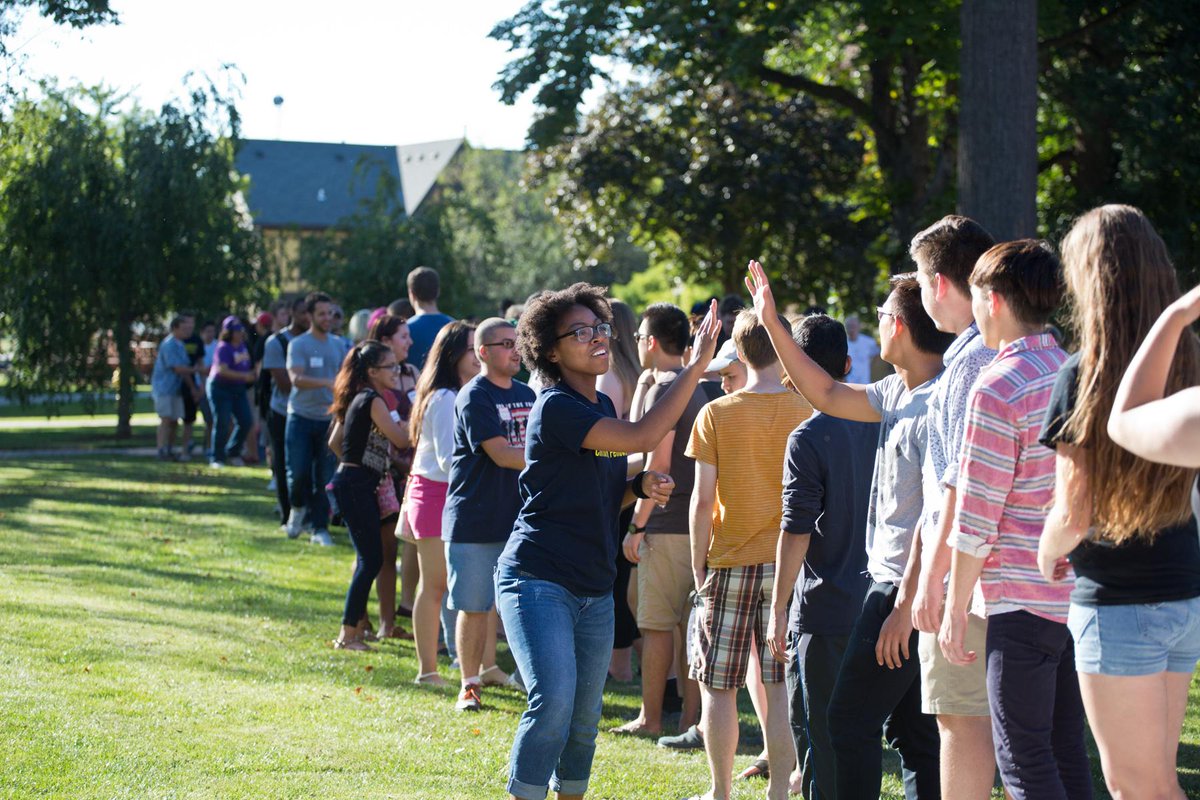 KnoxCollege1837's tweet image. #TBT to #Pumphandle. We won't see it again until Senior Pumphandle in June! Are you ready, class of 2016?