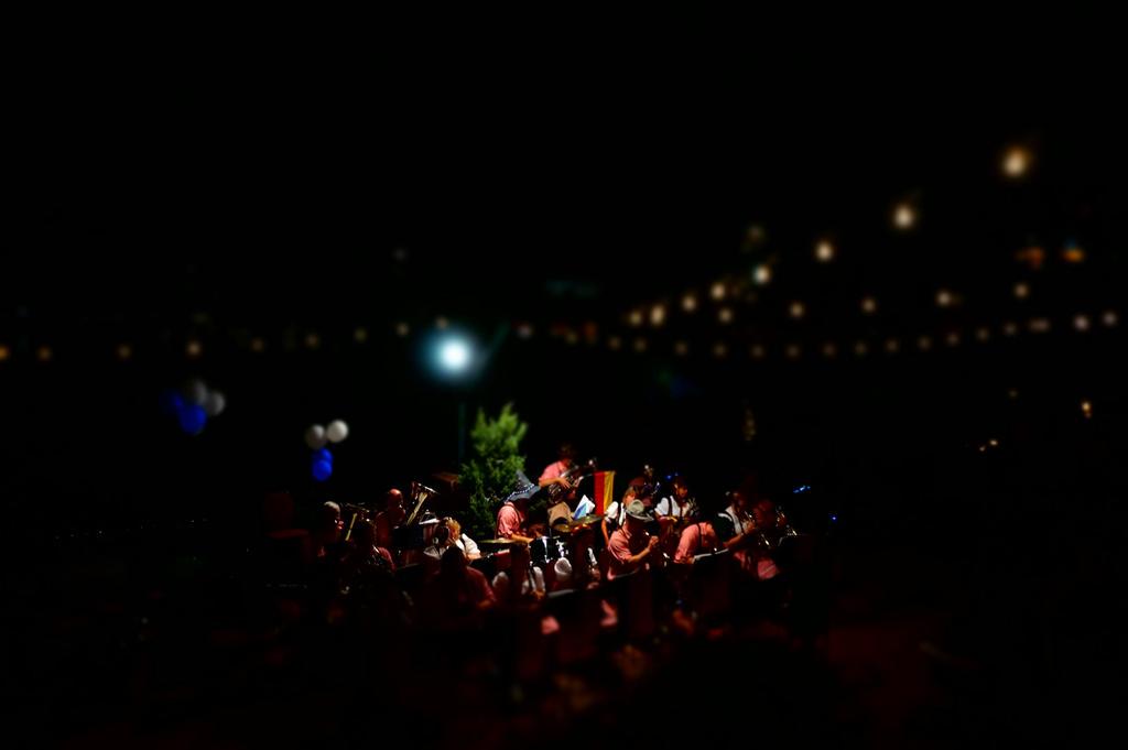 716GermanBand's tweet photo. Beautiful night at Templeton Landing! #prost #oktoberfest #GermanAmericanMusicians http://t.co/2LKv4UcfN8