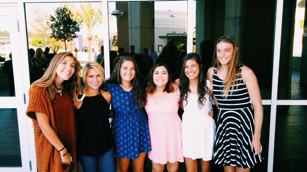 dandyymandy's tweet photo. my v v cute team ❤️❤️❤️❤️ #vc13 :)) http://t.co/skp3K0KWps