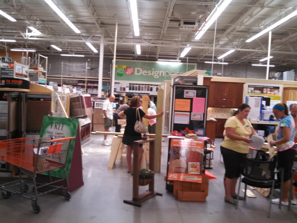 Great turn out for pumpkins @ 4177 DIH workshop.  #nobakinghere!