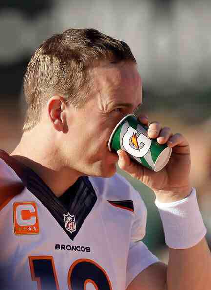 BMS_ForLife's tweet photo. Who would you want as your qb? Rt for Alex Moran or fav for Peyton Manning http://t.co/30TQd0nqY7