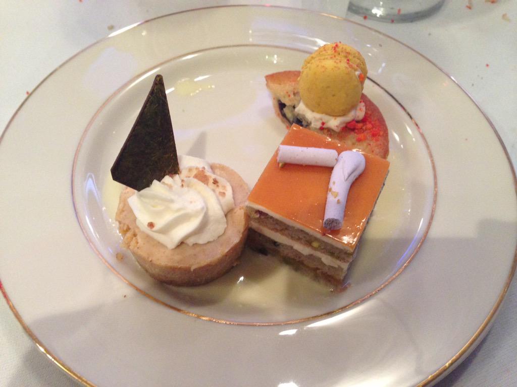 Krystalle_CBC's tweet image. Thanks for the picture @CHEF_LYNN and nice to meet you today. You were a great host of @PEI_Shellfish #shellfish20th