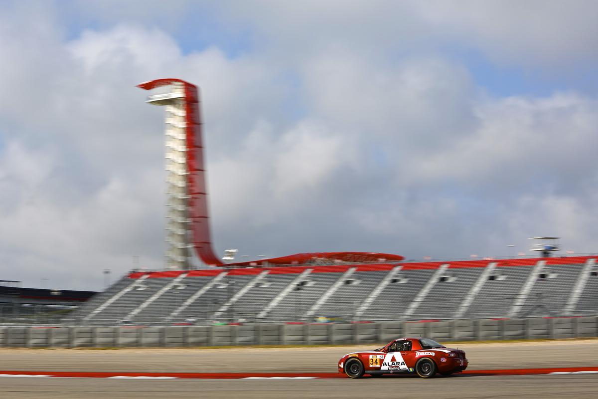 MazdaRacing's tweet photo. Another pole (fifth!) for @sparky058 and @winwithalara for Friday’s @continentaltire race. #LoneStarLeMans http://t.co/W9xOosMiMh