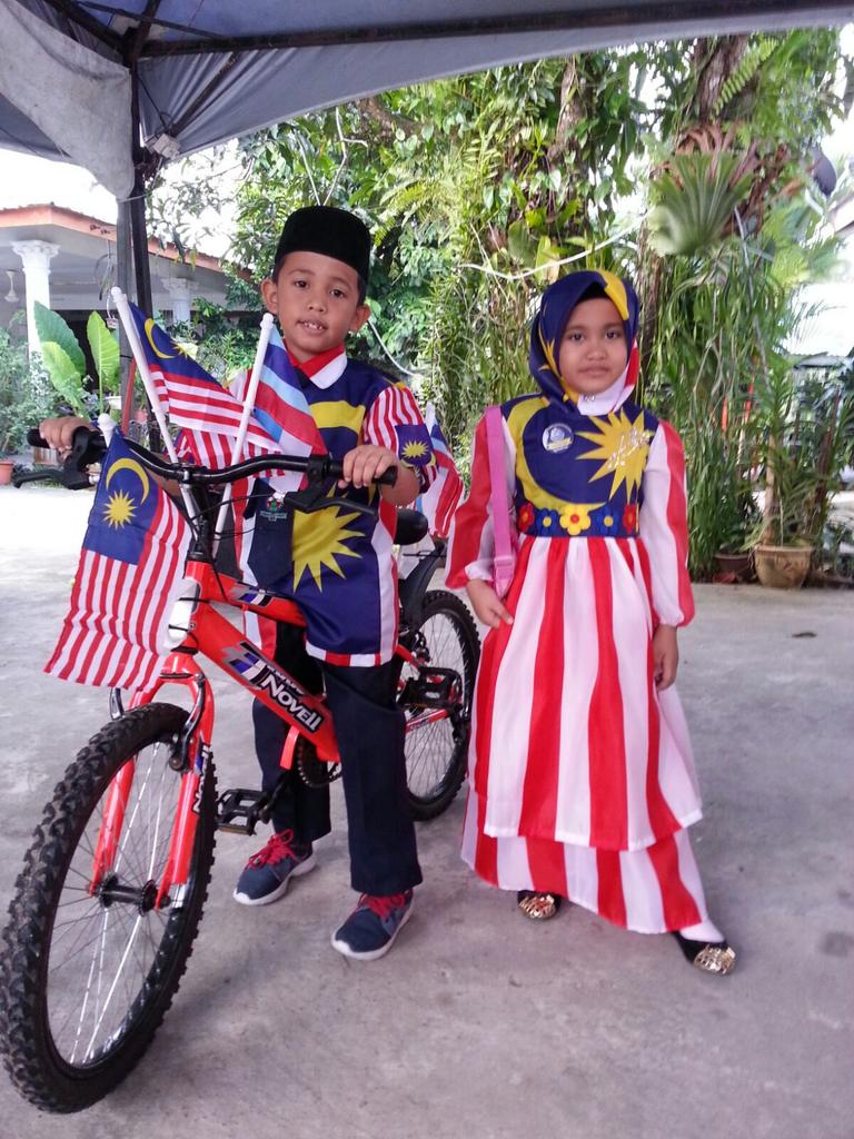 bakramhatibmusa's tweet photo. DEMI ANAK2 CUCU KITA DIMASA AKAN DATANG -YAB KETUAMENTERI SABAH,DSP MUSA HJAMAN #CMmusaaman

---
---
Sent by WhatsApp http://t.co/PbcAnXzztj