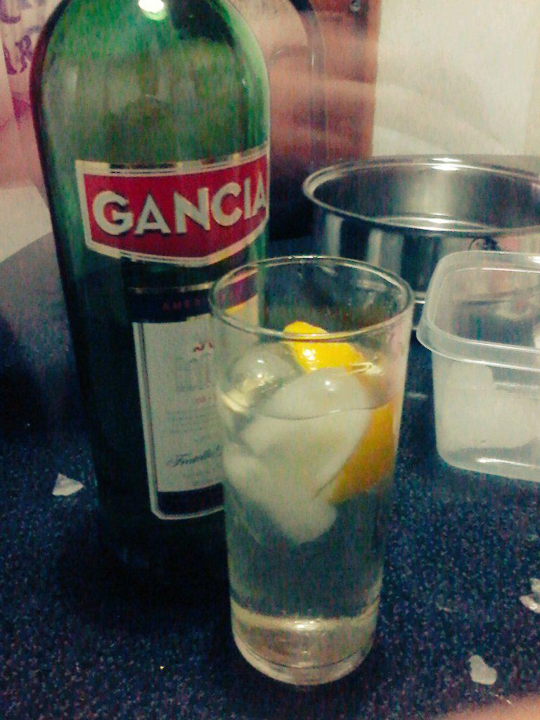 goner405's tweet photo. Gancia tranqui ✌ #Monte2015 http://t.co/IozLZBItUd