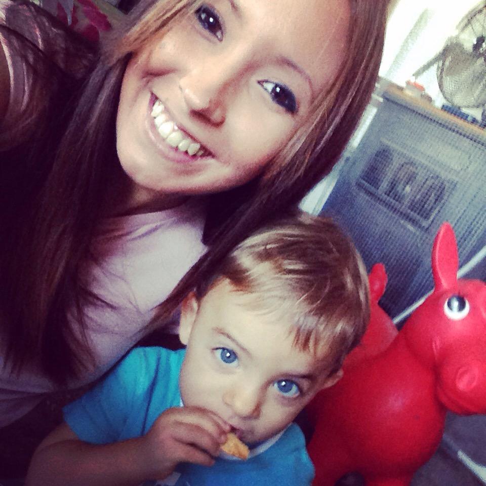MiiniAli's tweet photo. Buenas noches con el hombre de mi vida 😍 http://t.co/FDMLMU6AFj
