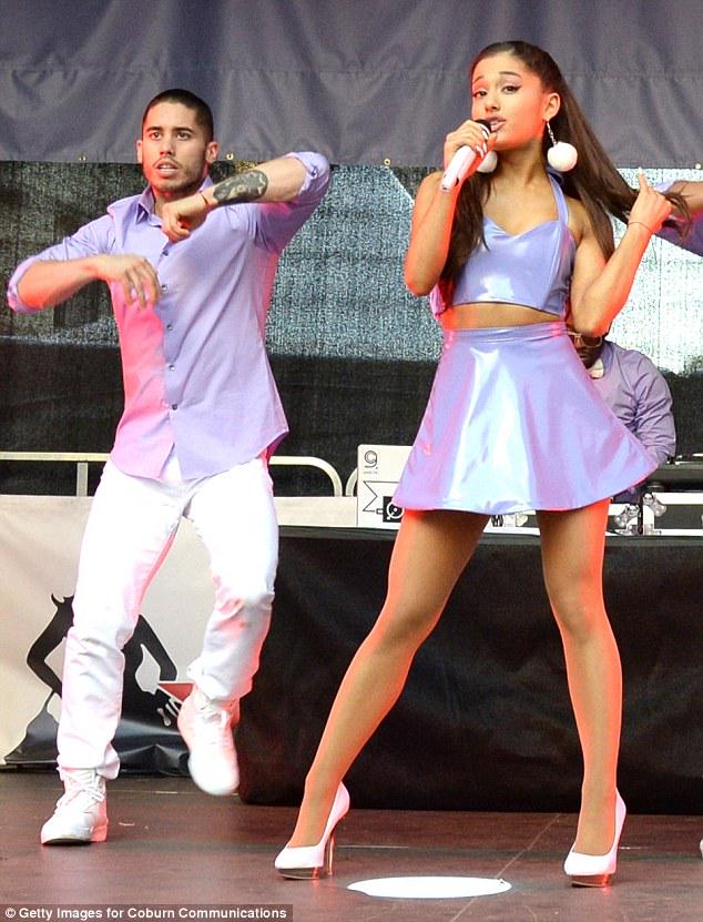 arianagrxdy's tweet photo. @ArianaGrande Baby Beautiful 💜💜💜💜 #FocusOctober30th #FocusOnMeIsComing #FocuslsComing http://t.co/jswJSPOGbN