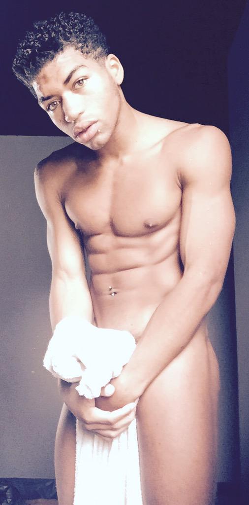 AndraeModel95 tweet picture