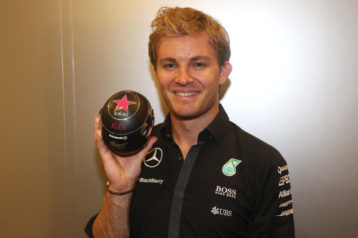 How cool is this?! A special mini #NR6 helmet to mark the birth of @nico_rosberg’s daughter, from <a href="/SchuberthHelmet/">SCHUBERTH GmbH</a>