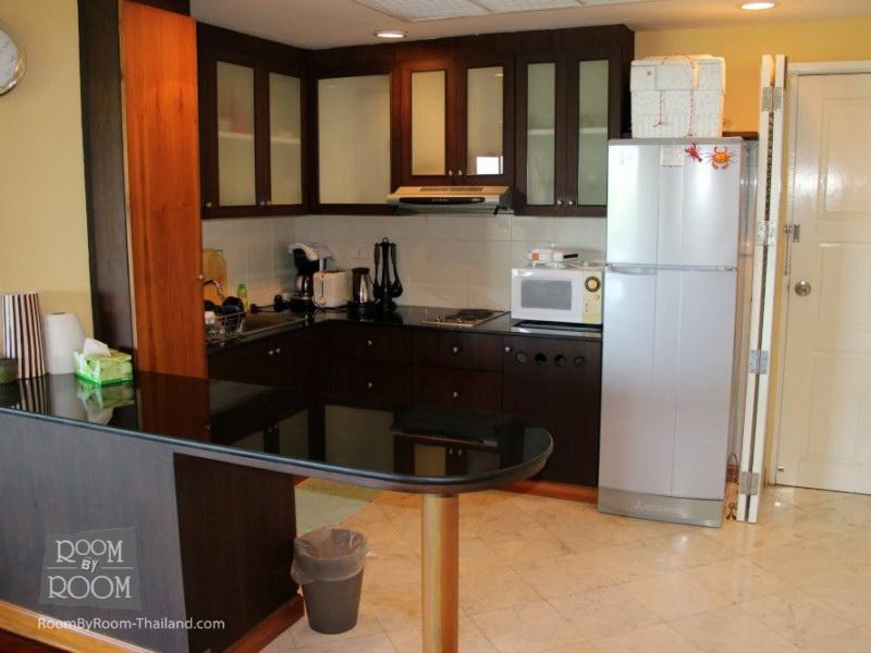 RoomByRooom's tweet photo. Beautiful Hua Hin Condo for sale Only 5.5m Baht
2 Bedrooms / 2 Bathrooms / 120 sqm
http://t.co/BO86Nx5rta http://t.co/TEzL5R0Lgf