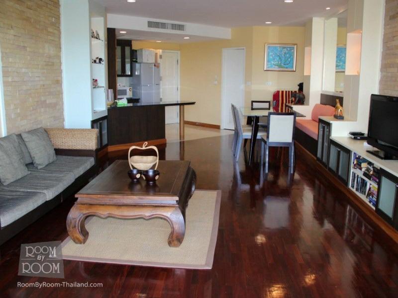 RoomByRooom's tweet photo. Beautiful Hua Hin Condo for sale Only 5.5m Baht
2 Bedrooms / 2 Bathrooms / 120 sqm
http://t.co/BO86Nx5rta http://t.co/TEzL5R0Lgf