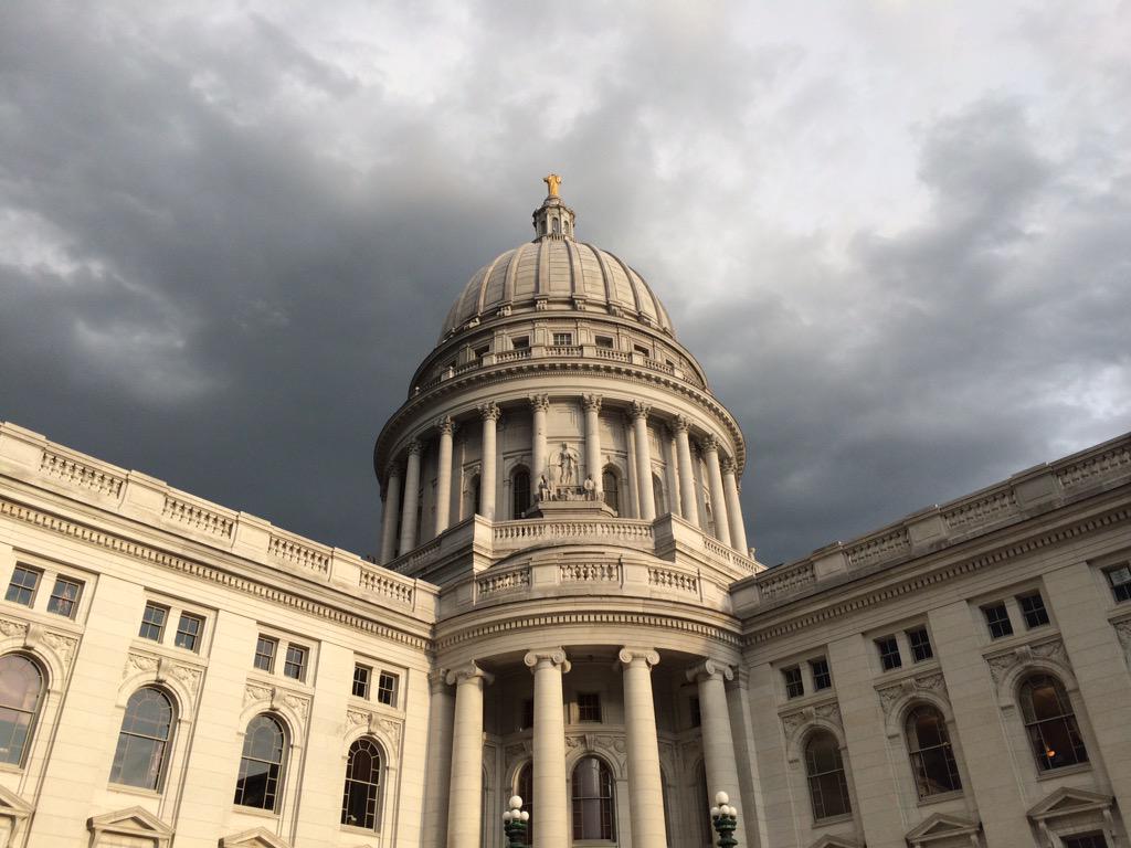 Joe_Sanfelippo's tweet photo. Great look at the Capitol today. #nofilter #WASDA2015 http://t.co/YGxXTsGw16