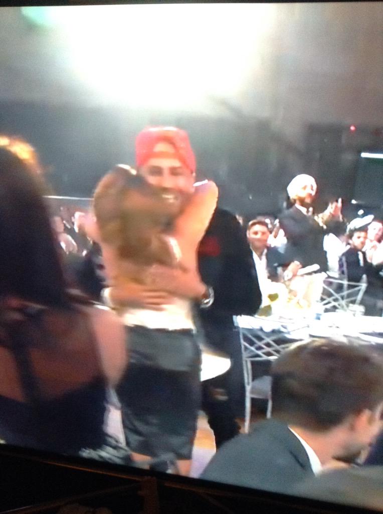 O_EIZZLE's tweet photo. YASSSS!!!! BRUH BRUH!!!! PROUD! YOU Deserved it!! Love you💘🙌😍❤️👏👌👊 @fouseyTUBE http://t.co/QhBQt0uzft