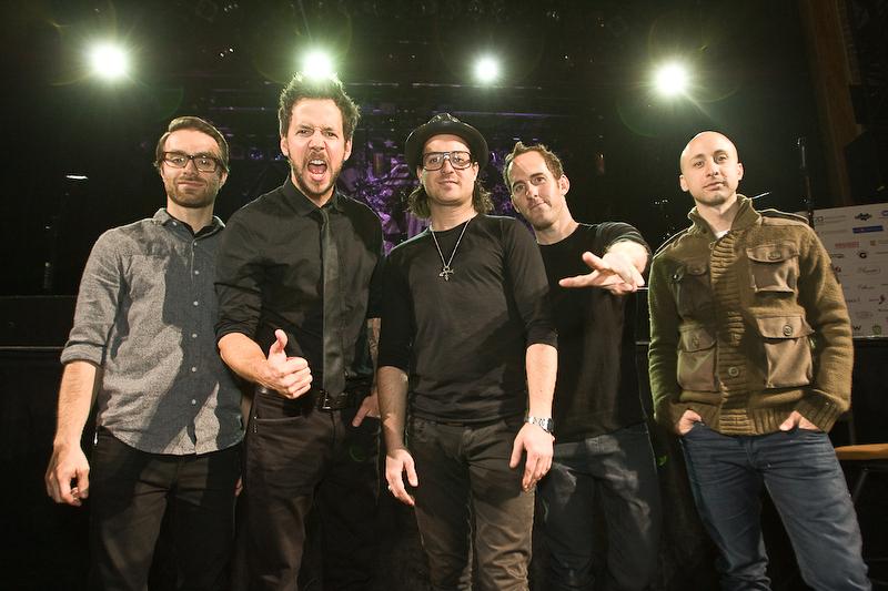 ConcertLifeTO's tweet image. NEW MUSIC : @SimplePlan - "I Don't Wanna Be Sad" torontoconcertlife.wordpress.com/2015/09/18/sim…