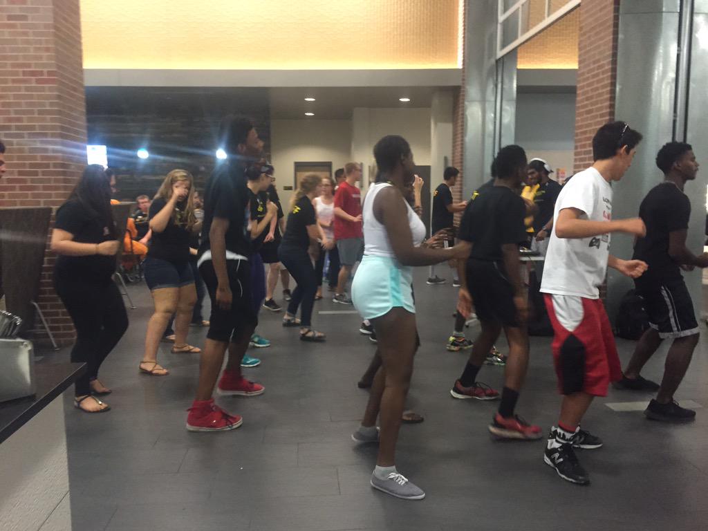 WichitaHousing's tweet photo. Now Wobble! #DiningAfterDark http://t.co/4LWxs11a25