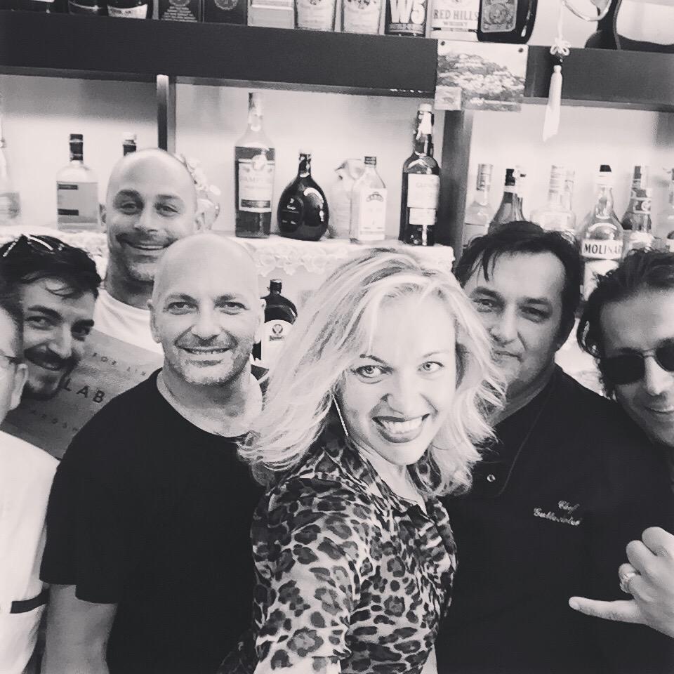 ErosKitchen_com's tweet image. La prima #sit-commestibile del mondo! The first world' #sit-comedible!! #reportnet facebook.com/story.php?stor…