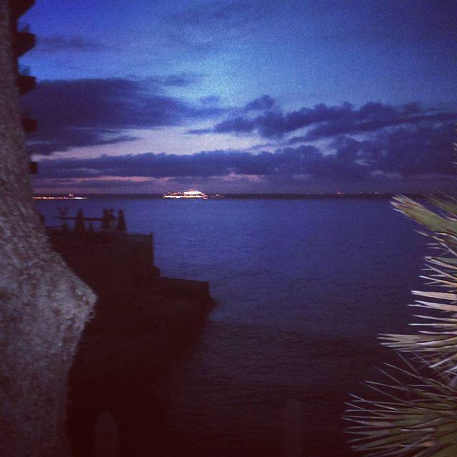 reisdemallorca's tweet photo. #alwaysMallorca | Good morning! 6.50am #goodmorning #hotelbonsol #breakfast #sunrise 🌊 ☀ 📷 vía @bobishields http://t.co/2DpuNCQzwJ