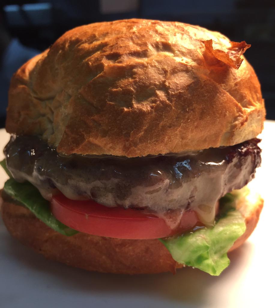 Searock Grill tweet media