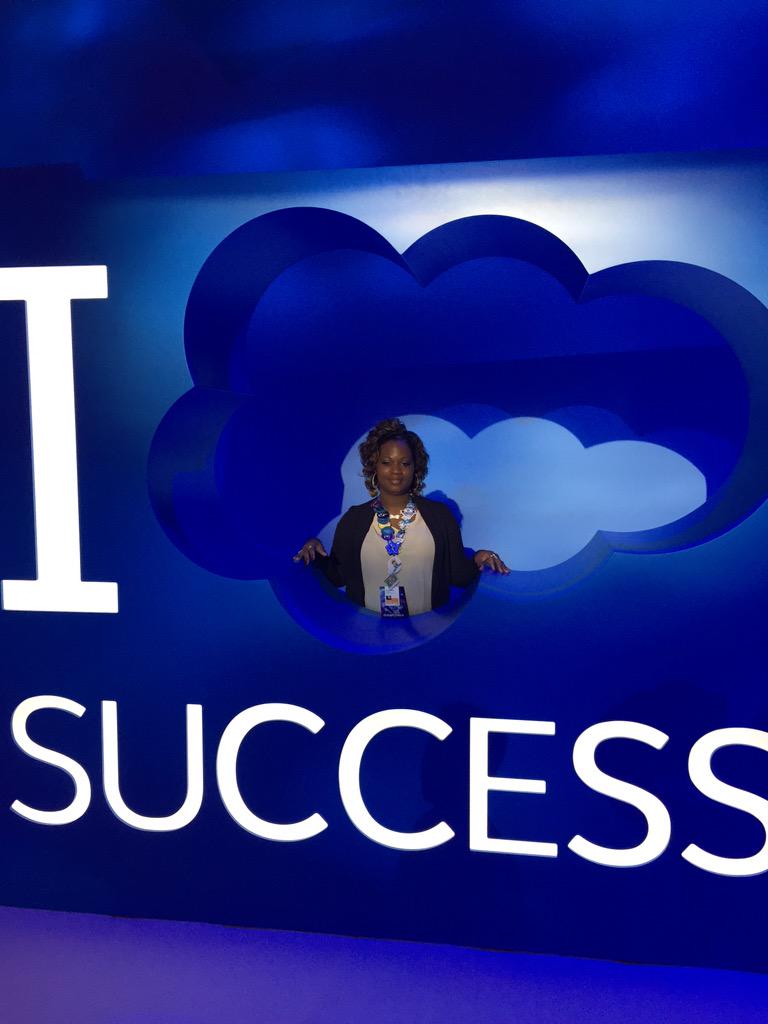 SaaSy_Sistah's tweet photo. #SuccessDF15 http://t.co/BpqRDlDnmR
