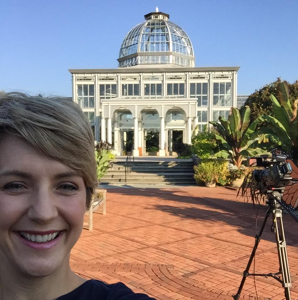 jessicanollrva's tweet photo. @lewisginter welcomes @richmond2015 &amp; the Conservatory looks beautiful for Blooms, Butterflies &amp; Bikes. Visit! http://t.co/VPTljfVNB1