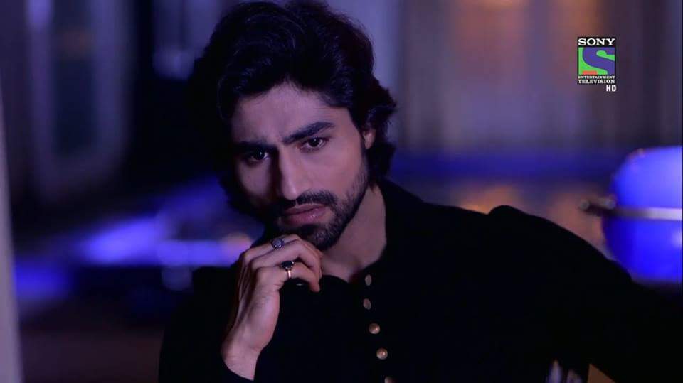JASJYOT4's tweet photo. Agar tum miljao. . . zamaana chod denge hum. . #sahir. . .@chopdaharshad . . #TweetHarshadTweet http://t.co/GZ01W6S97O