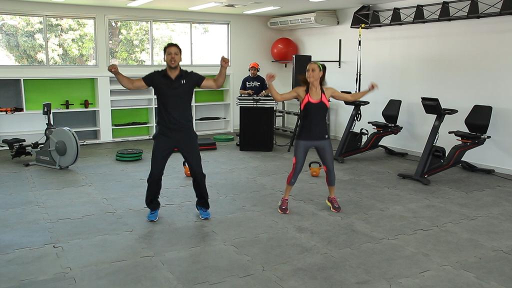 100porcientoPy's tweet photo. Gran entrenamiento el de hoy y también seguimos paso a paso el desafío de nuestro Dj #ABSAya.
#miMejorMomento http://t.co/oAshN13RDc