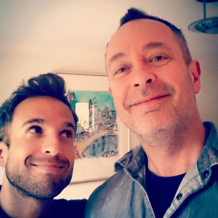lovesongwriting's tweet photo. Killer writing sesh with @IrwinofSparkes &our Mart @thesonguk #whenNotTeaching #Hoosiers #FutureHit #BestCaseScenario http://t.co/6hMg6Ds1BY