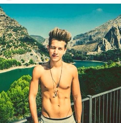 imsxweirdx's tweet photo. Spain 🗻 http://t.co/18r6WopVgS