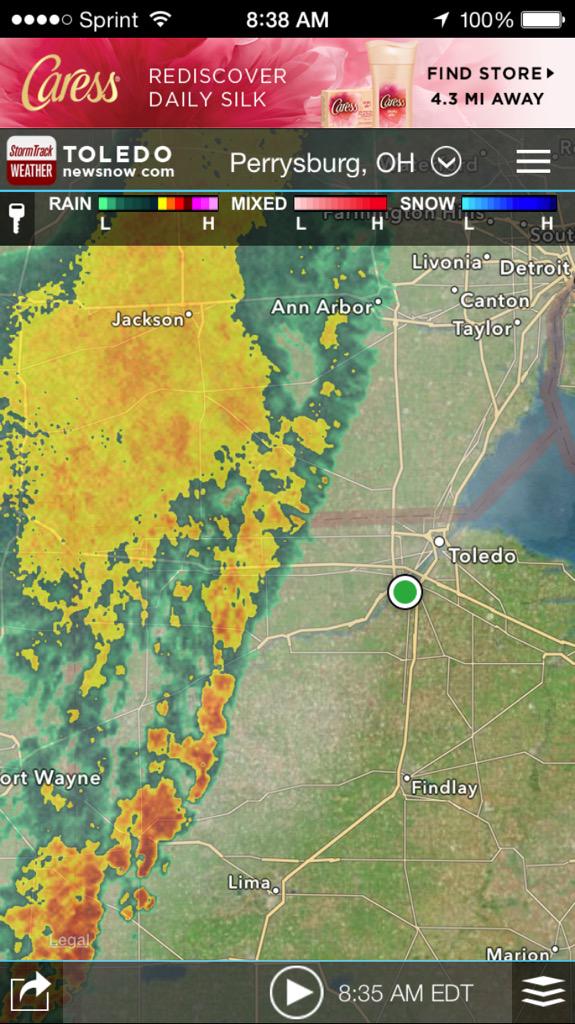 ChrisWTOL's tweet photo. Rain moving in on the StormTrack weather App. Grabbed the rain jacket taking my daughter to school! #WhyIStormTrack http://t.co/PaZLaARFvt