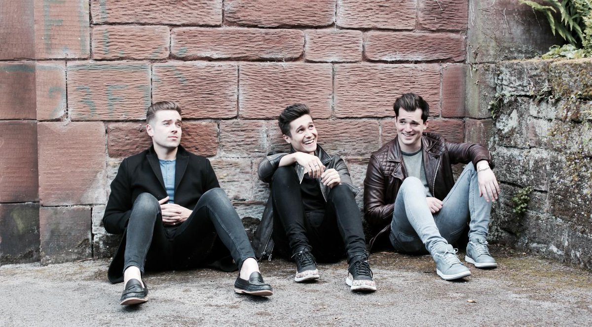 maximumpop's tweet photo. There is a new boyband to swoon over! @wearethescheme released 2 songs!!! http://t.co/JXAmIfQxsJ http://t.co/fBR2fsMXc4