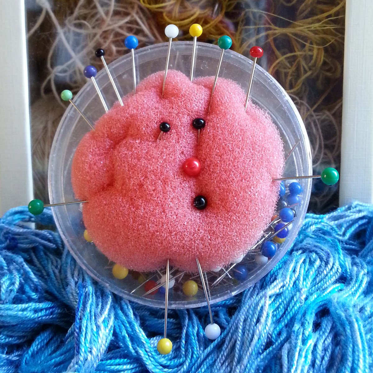 Hippystitch's tweet image. If you missed #Pinman paddling in a sea of #yarn (which is soon to become a #necklace) then take a look ...