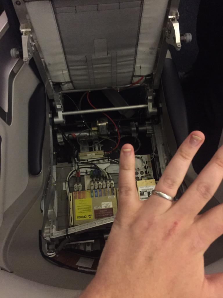 GeorgeWPorter's tweet photo. @British_Airways Amazing service, lost my wedding ring in seat, engineers standing by on arrival #marriagesaved http://t.co/Momg7jxfr1