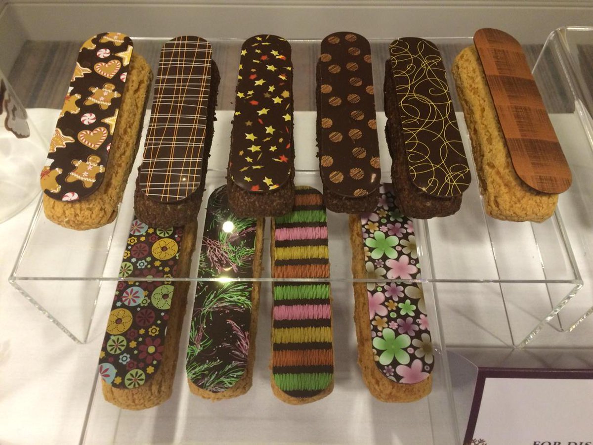AndreDang's tweet photo. Transfers for eclairs #cffshowcase http://t.co/Lhlx0GoRsD