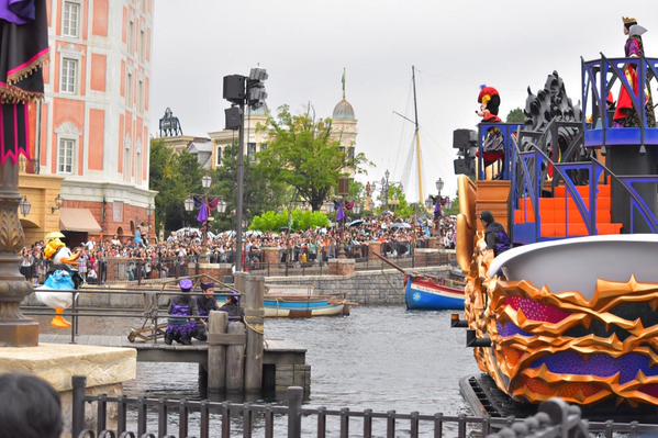 アーマード金閣寺 على تويتر ヴィランズワールド途中でドナルドが船に乗り遅れて置いてきぼりにされる珍騒動まとめ Tdr Now Naver まとめ Http T Co Zvah45gyhy ディズニー ドナルド ミニー 飛べ ドナルド 無理 Http T Co Rf6s4cml