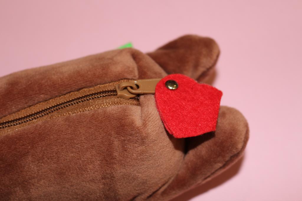 Awesome_Unit's tweet image. RT추첨커밋💕) 
라인 곰돌이 필통 판매합니다😘
재입고 됐어요💓
택포 10000원 / 26cm
입금 다음날 배송🚘
[곰필통/이름/수량/입금예정일]