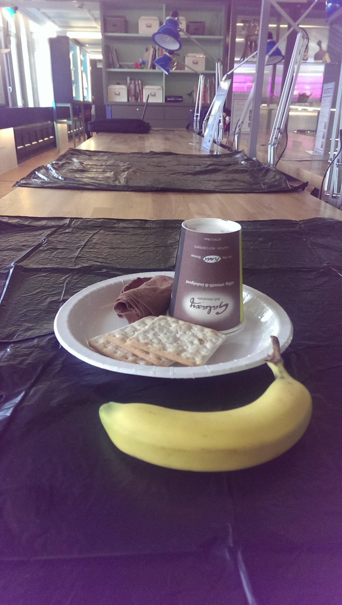 TwigScience's tweet photo. What can you do with a banana, tights and some crackers?! #TMTheStudy @chrismayoh http://t.co/4fyronn5PL
