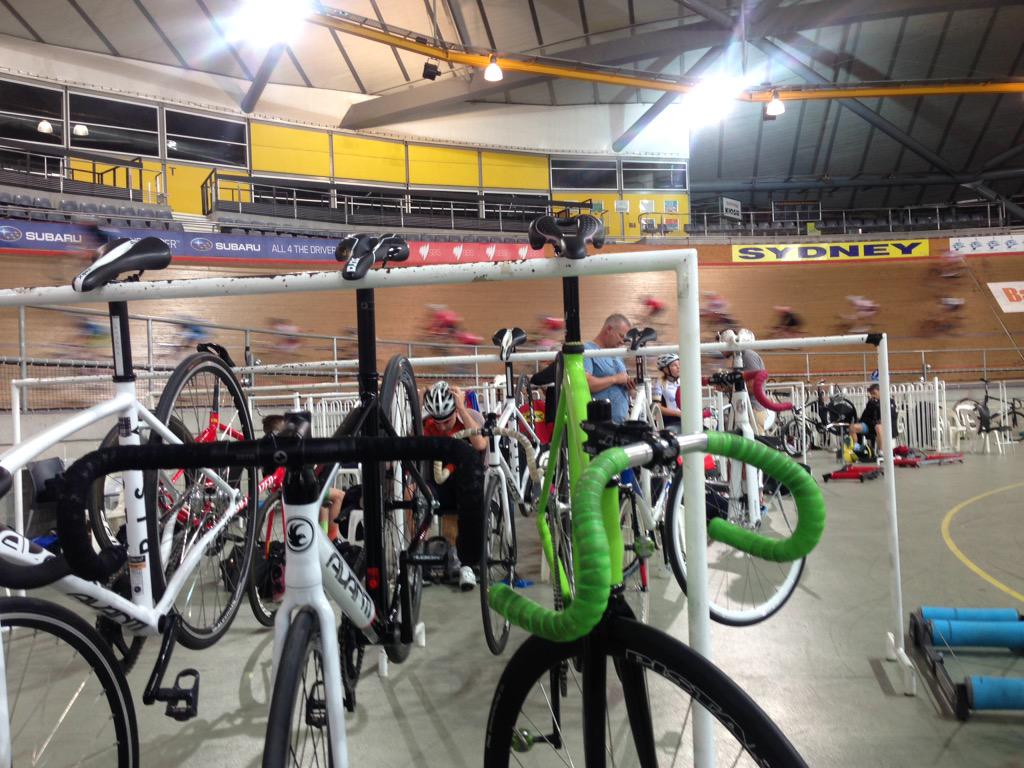 EleriMT's tweet photo. It's a Friday night and I'm in a Lycra skinsuit racing at #RAWTrack #glamourlife @DulwichHillBC http://t.co/P7aT0IORq0