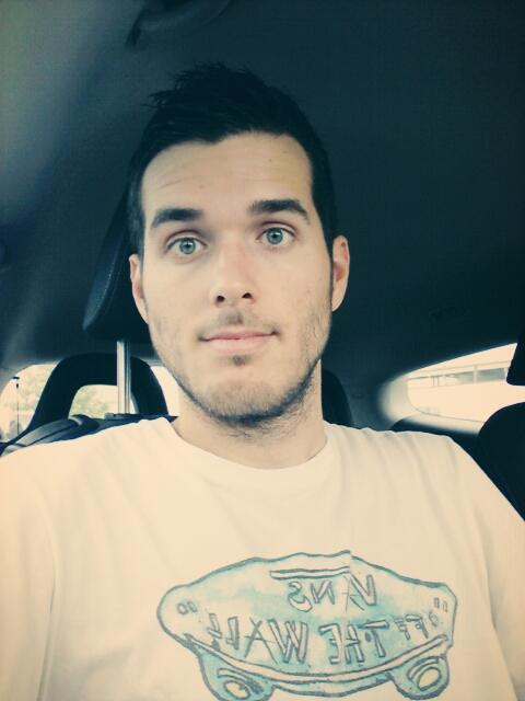 pacome123454's tweet photo. soy yo o @Perxitaa tiene un aire a Felipe Reyes? http://t.co/NTsEYUu6ql