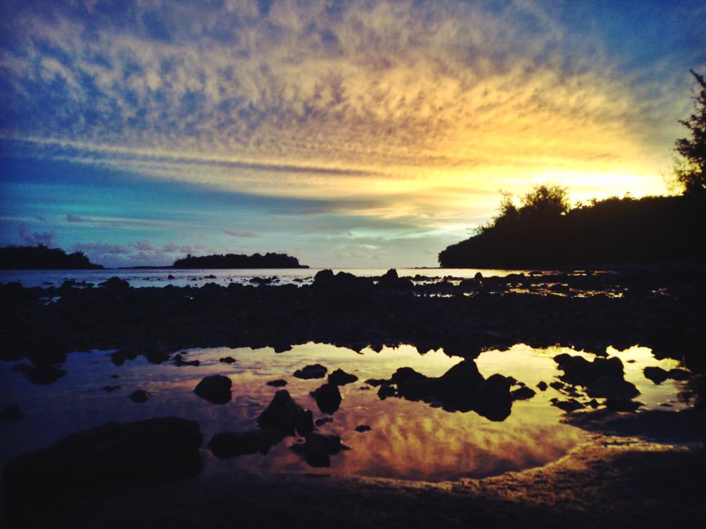 mskensley's tweet photo. #sunsetappreciationpost #merizo http://t.co/Y0q45Fn5Fu