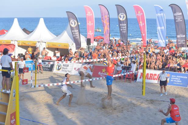 BeachVolleyMAD's tweet photo. Nuestro Instagram recoge la esencia del #MBVT2015 ¡Síguenos! http://t.co/2N8lXnW5B7 http://t.co/iteUkknL7v
