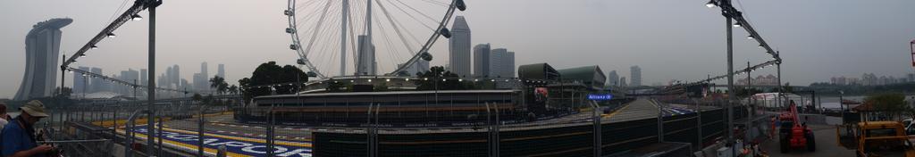 We're set for Friday Practise at the final turn of the <a href="/F1NightRace/">SingaporeGP</a>!