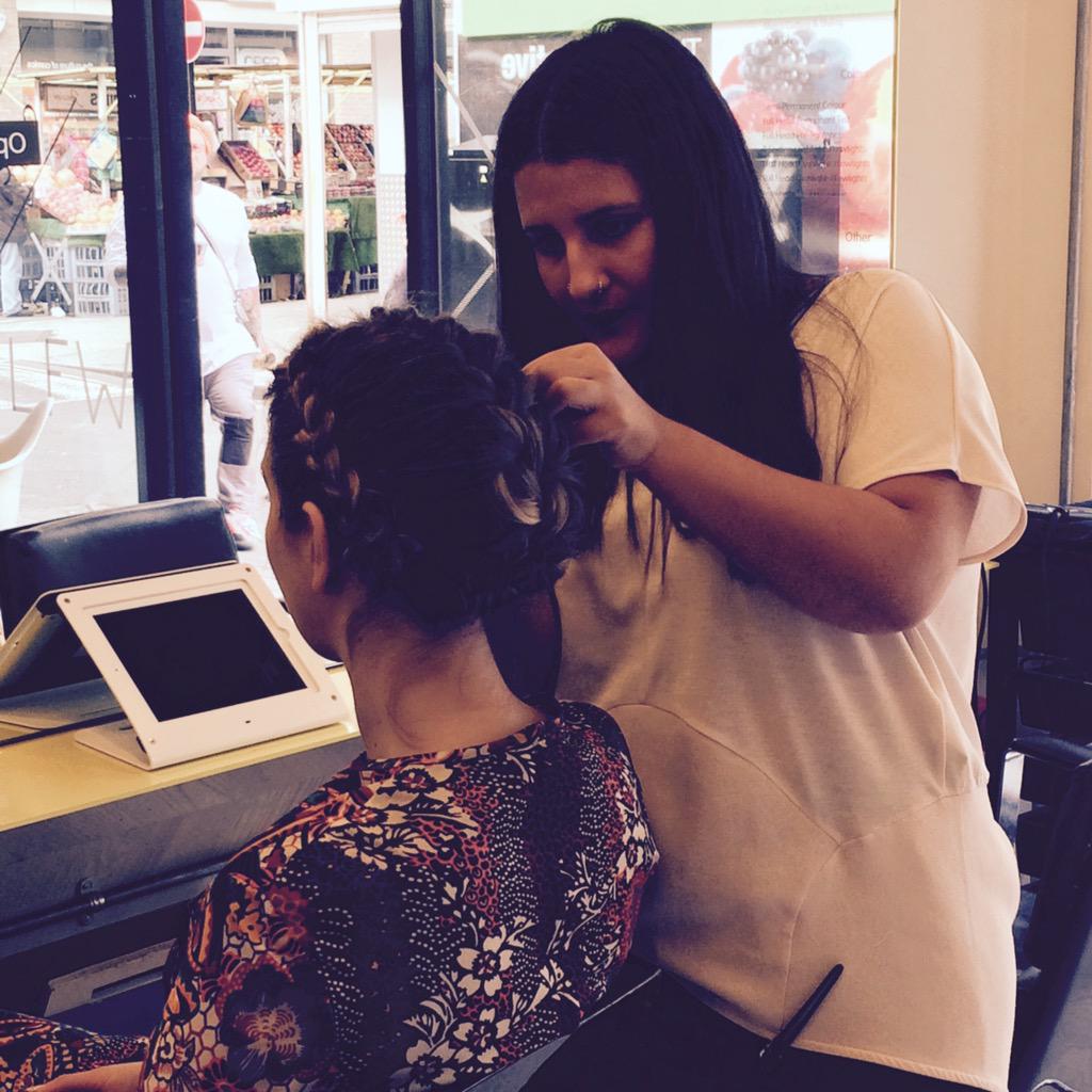 TheLoungeSoho's tweet photo. Braids 💁 by our stylist Maria for Francesca @beyondretrouk at our #LFW styling event this morning! #TLSvibes http://t.co/RMzglMkYxY