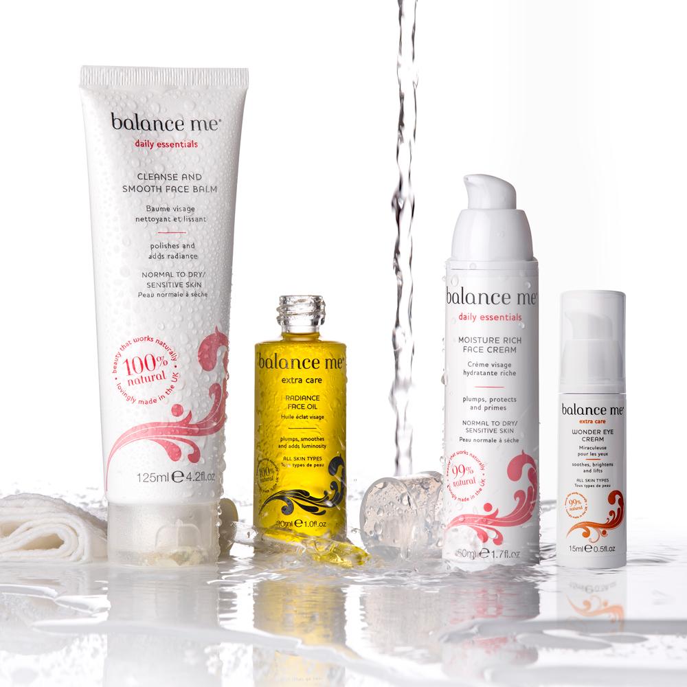marieclaireuk's tweet photo. #Win a beauty bag worth over £90 with @balancemebeauty #MCFridayTreat RT &amp; follow to etner http://t.co/xOJMDQW4NC http://t.co/F6Wc8Y1Qxr