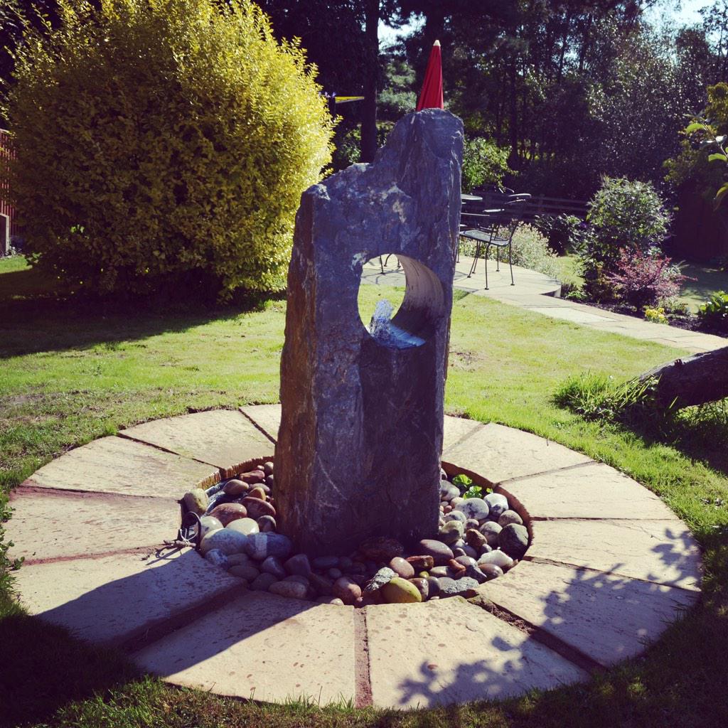 wswaterfeatures's tweet photo. It's been quiet on the #waterfeatures this Summer but here's a #windowstone recently installed #waterfeature #slate http://t.co/lPtj6C1yS1